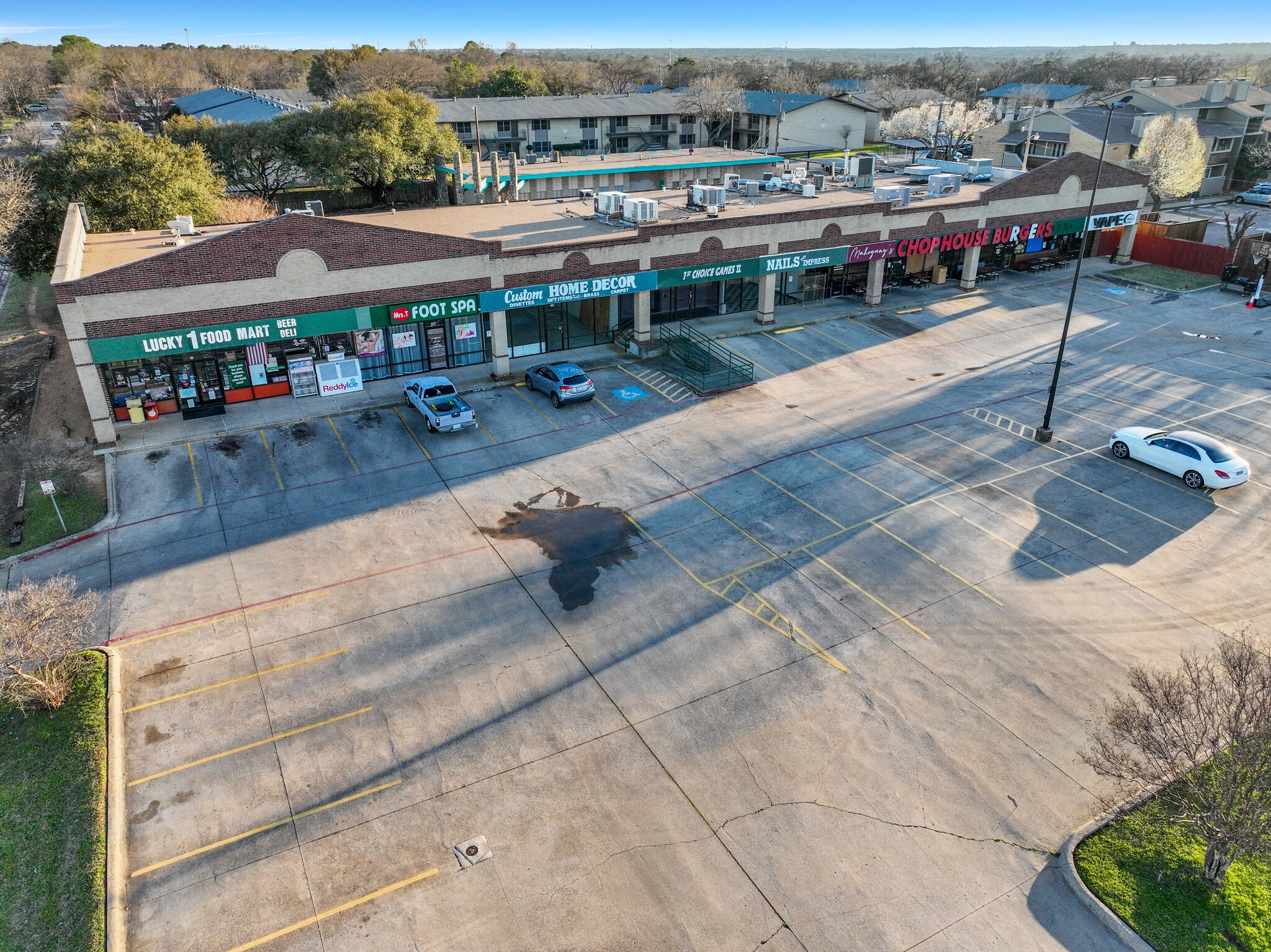 1700 W Park Row Dr, Arlington, TX for lease Building Photo- Image 1 of 28