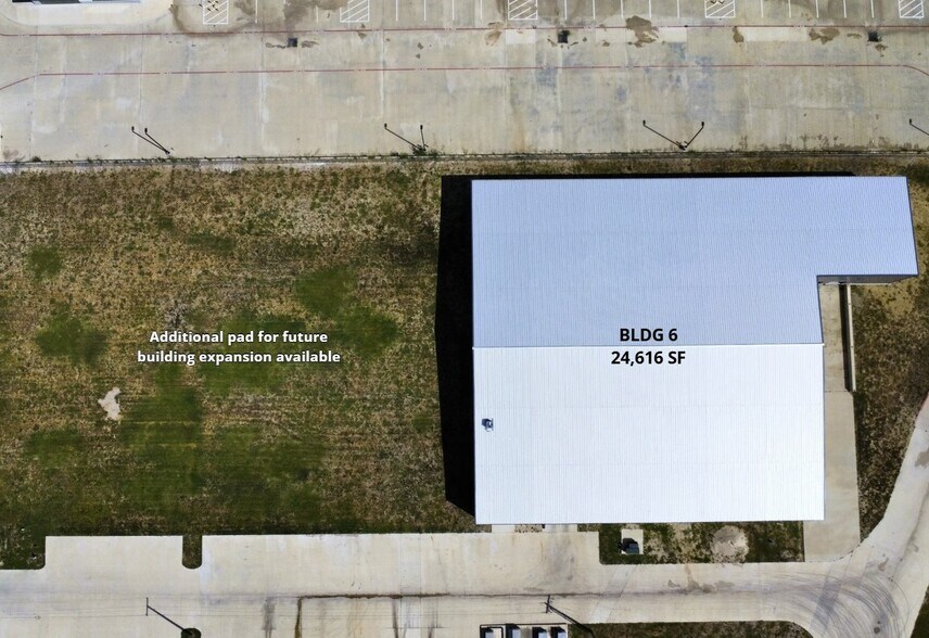 000 BFG 9000 Way, Taylor, TX à louer - Photo du bâtiment - Image 3 de 17