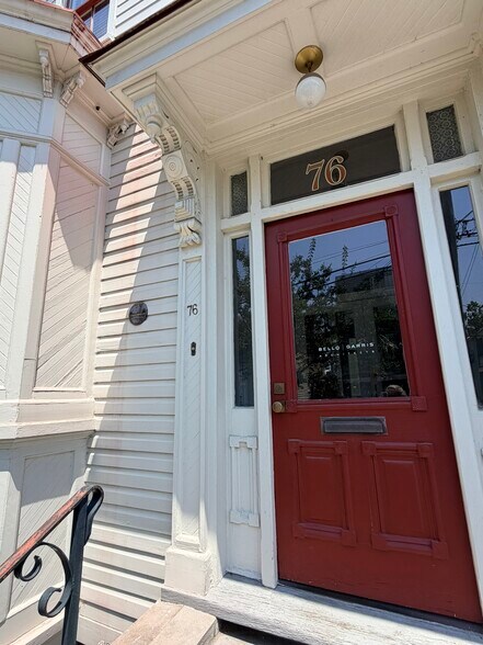 76 Spring St, Charleston, SC for lease - Building Photo - Image 2 of 9