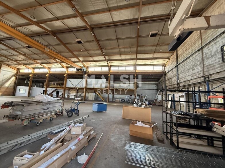 Avenue Karl Marx, Vaulx-en-Velin for lease - Interior Photo - Image 2 of 16