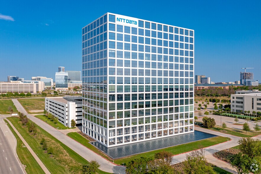 7950 Legacy Dr, Plano, TX à louer - Photo du bâtiment - Image 2 de 20