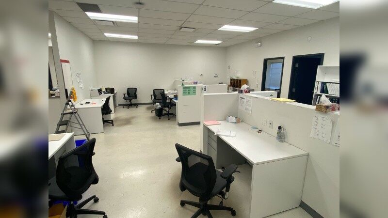 4304-4330 76 Av NW, Edmonton, AB for lease - Interior Photo - Image 3 of 8