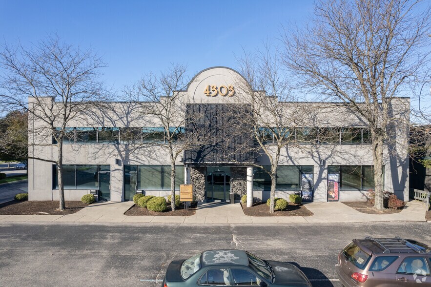 4303 Talmadge Rd, Toledo, OH à vendre - Photo du bâtiment - Image 3 de 5