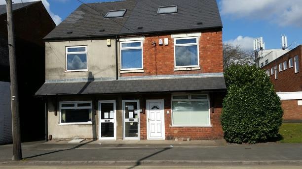 446-452 High St, Kingswinford for lease Primary Photo- Image 1 of 2