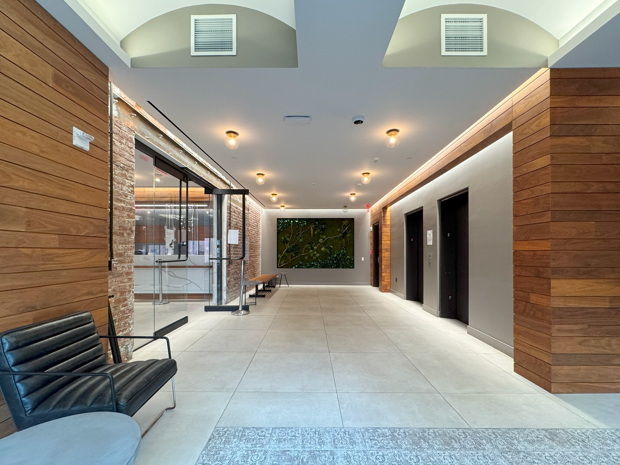 185 Broadway, Brooklyn, NY for lease Interior Photo- Image 1 of 16