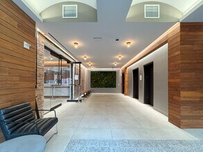 185 Broadway, Brooklyn, NY for lease Interior Photo- Image 1 of 16