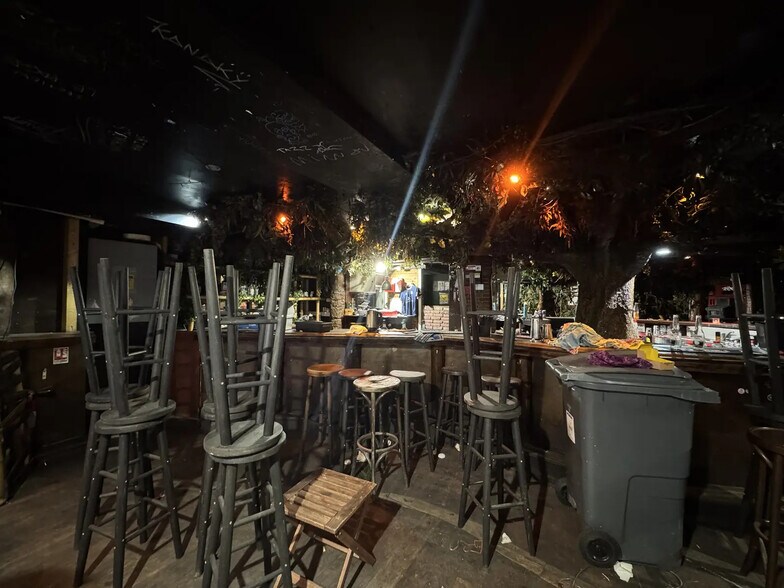 8 Rue De Lappe, Paris for lease - Interior Photo - Image 3 of 11