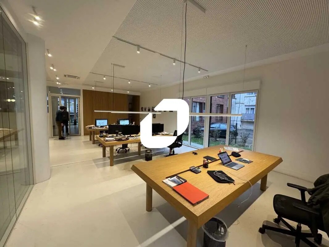 Bureau dans Montrouge à louer Photo intérieure- Image 1 de 14