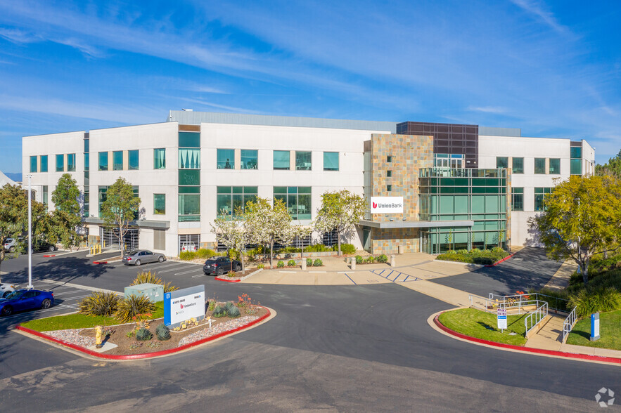 9865 Towne Centre Dr, San Diego, CA for lease - Building Photo - Image 1 of 8