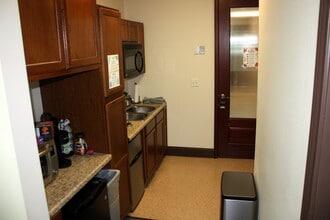 26010 Oak Ridge Dr, Spring, TX à louer Photo intérieure- Image 2 de 5