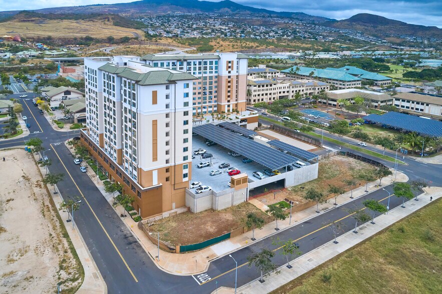 1020 Wakea St, Kapolei, HI à louer - Photo du bâtiment - Image 3 de 12