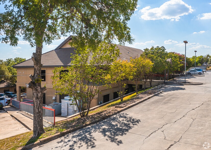 5503 Grissom Rd, San Antonio, TX for lease - Building Photo - Image 3 of 7