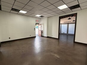 1987 S 1100 E, Salt Lake City, UT for lease Interior Photo- Image 1 of 3