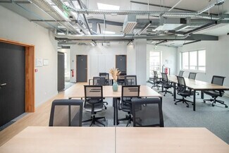 Plus de détails pour 27 Rue Lucien Sampaix, Paris - Coworking à louer