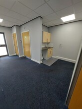 Coach Rd, Shireoaks for lease Interior Photo- Image 2 of 3