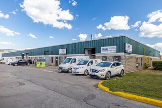 Plus de détails pour 2555 Blackwell St, Ottawa, ON - Industriel à louer