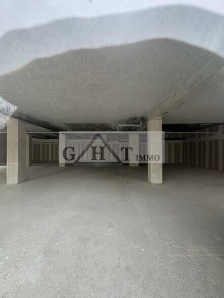 Retail in Ivry-sur-Seine for sale - Building Photo - Image 2 of 2