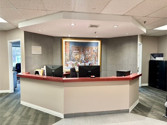 1290 Av Van Horne Avenue, Montréal, QC for lease - Building Photo - Image 3 of 10