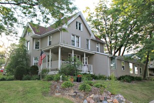 346 S Main St, West Bend WI - Day Care Centre