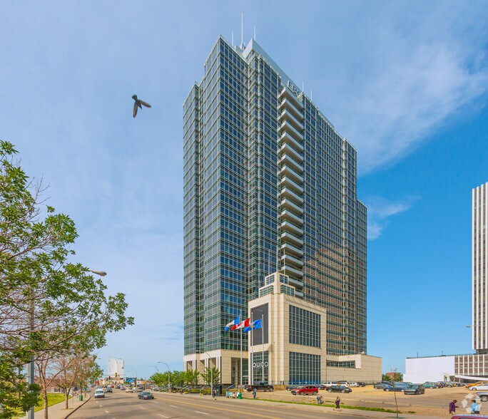 10423 101 St NW, Edmonton, AB à louer - Photo du bâtiment - Image 2 de 7