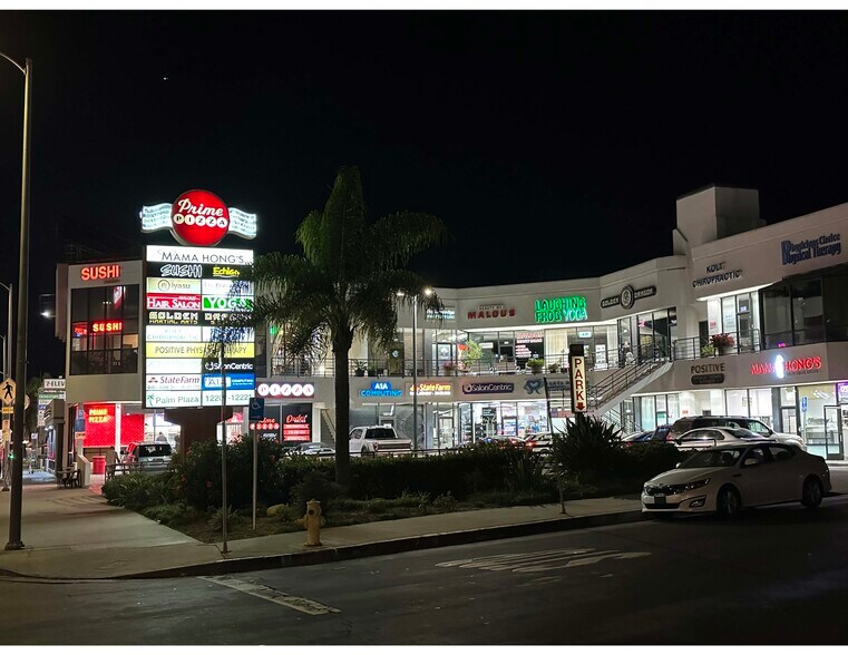12201-12219 Santa Monica Blvd, Los Angeles, CA à louer - Photo du bâtiment - Image 3 de 5