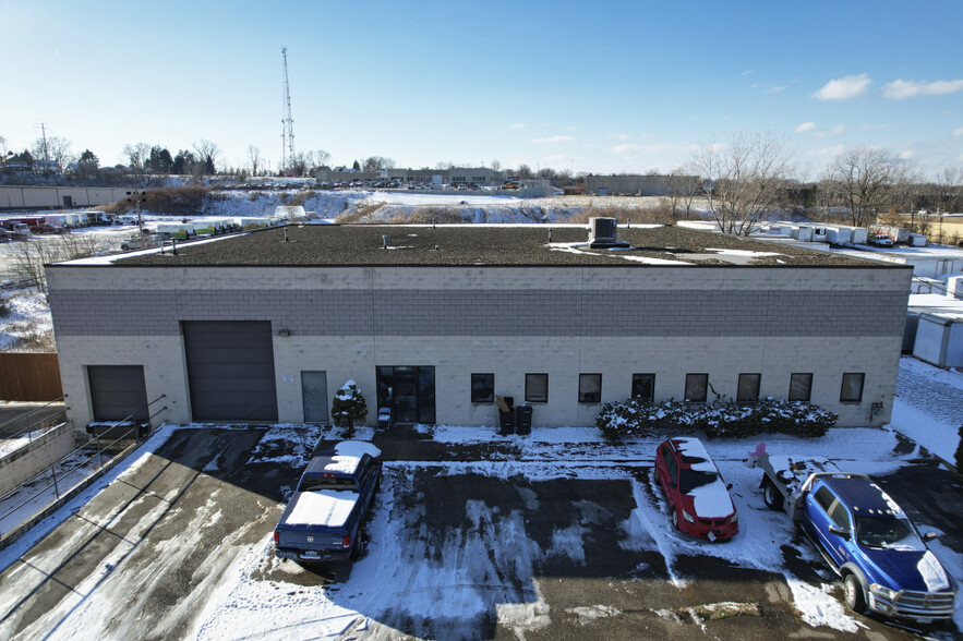 4878 Van Epps Rd, Brooklyn Heights, OH for sale - Primary Photo - Image 1 of 63