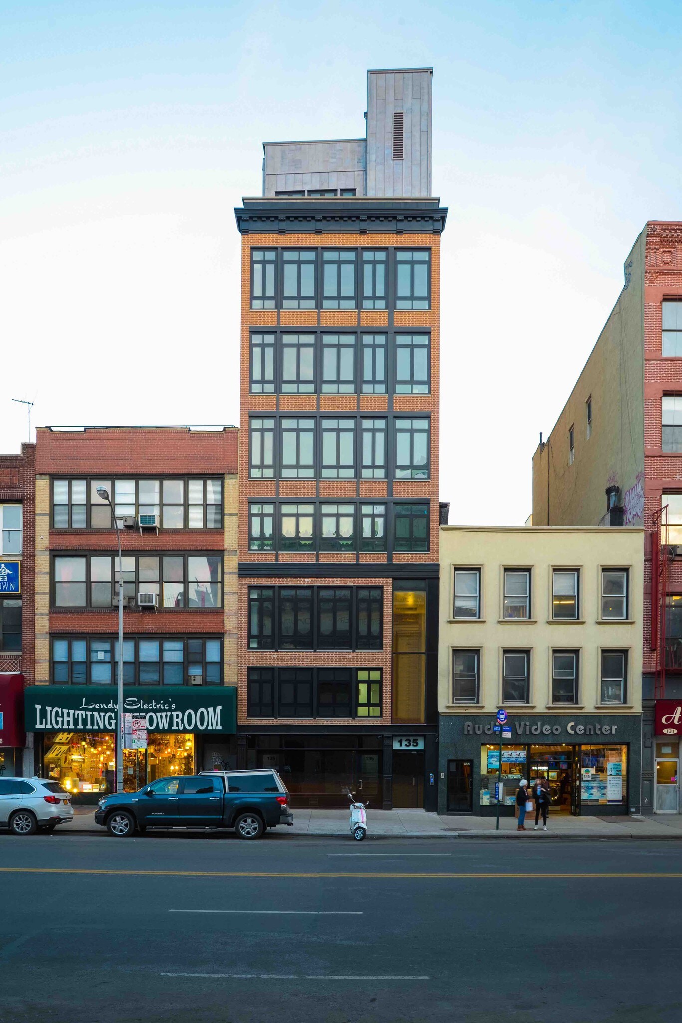 135 Bowery, New York, NY for lease Building Photo- Image 1 of 4