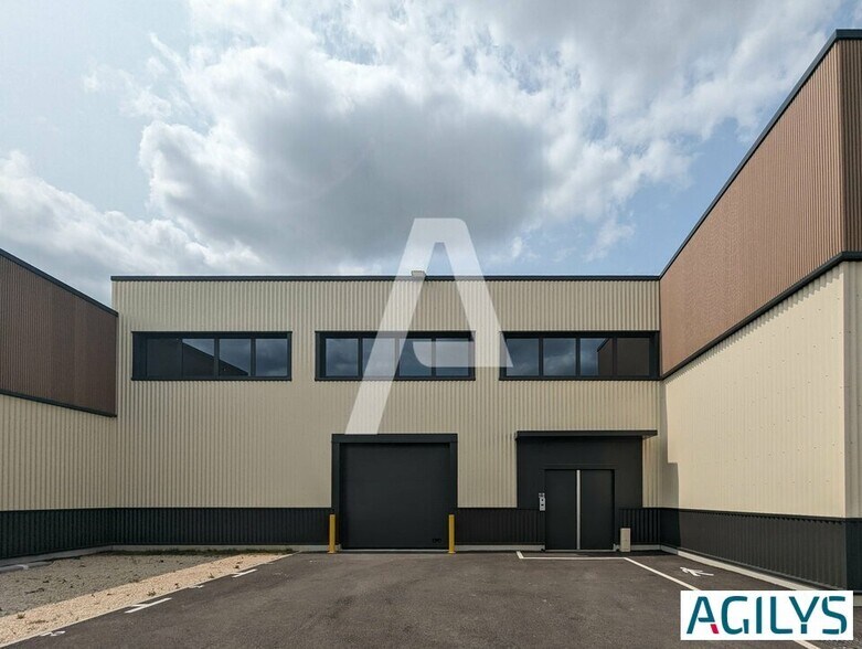 2-4 Rue Sébastienne Guyot, Marcoussis à louer - Photo du bâtiment - Image 3 de 14
