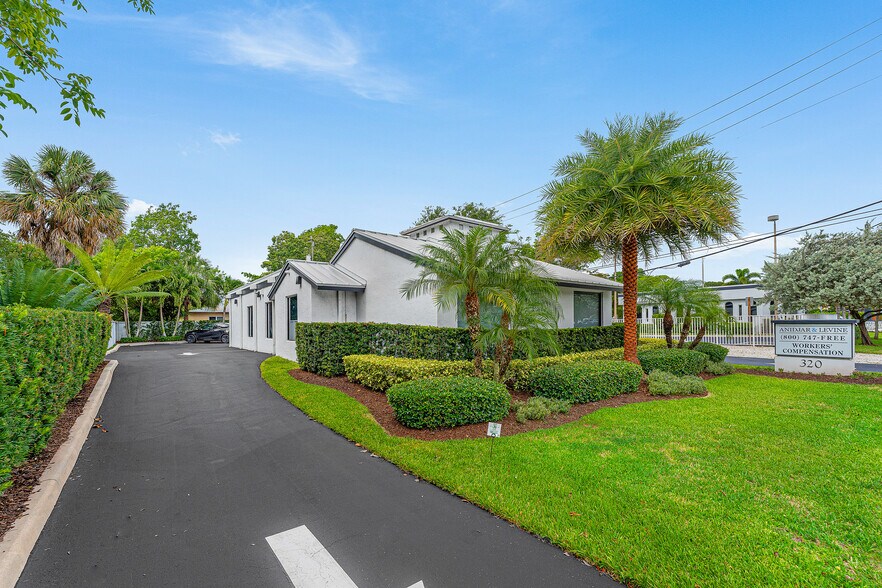 320 Davie Blvd, Fort Lauderdale, FL à vendre - Photo du bâtiment - Image 3 de 18