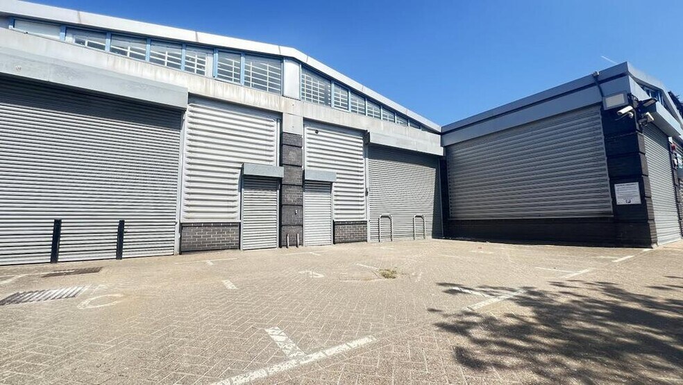 Scrubs Ln, Londres à louer - Photo du bâtiment - Image 2 de 20