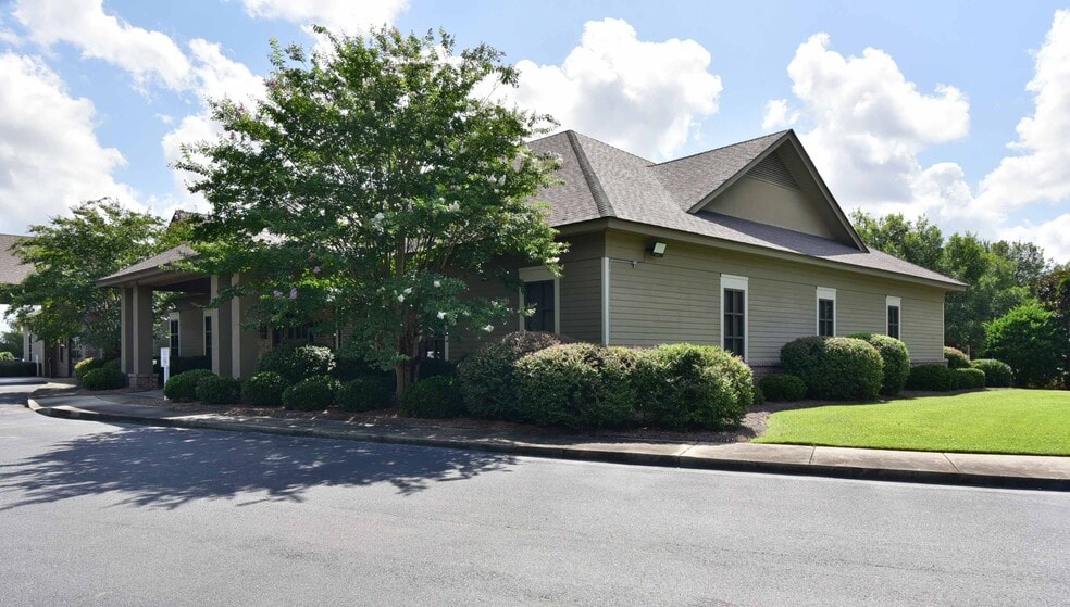 2810 Meredyth Dr, Albany, GA à louer - Photo du bâtiment - Image 3 de 39