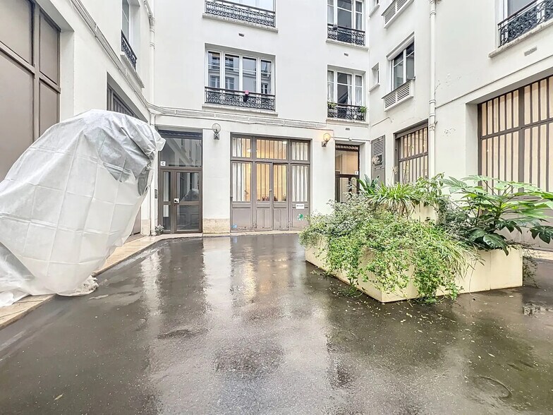 62 Rue Tiquetonne, Paris à vendre - Photo du bâtiment - Image 2 de 15