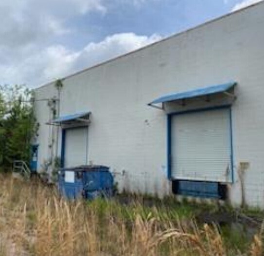 130 Rabbit Trail portfolio of 3 properties for sale on LoopNet.ca - Building Photo - Image 3 of 29