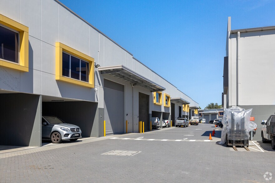 2B Mavis St, Revesby for lease - Primary Photo - Image 1 of 5