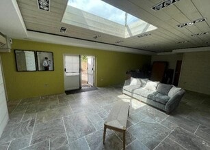 2 Warwick Rd, Wolston for lease Interior Photo- Image 2 of 4