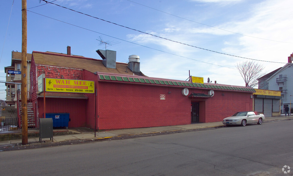 62-68 E Main St, Fall River, MA for sale - Primary Photo - Image 1 of 1