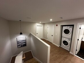 4 Oxford Rd, Milford, CT à louer Photo intérieure- Image 2 de 20