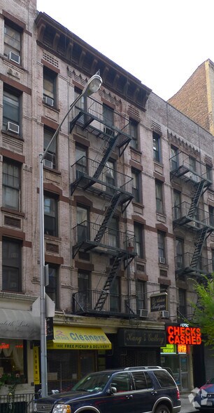 165 E 87th St, New York, NY for lease - Primary Photo - Image 1 of 3