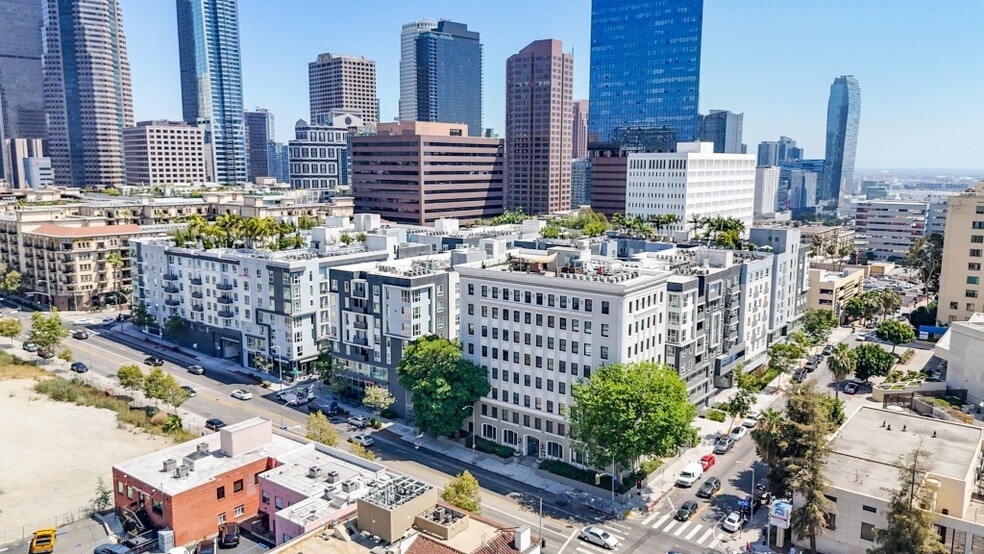 1120 W 6th St, Los Angeles, CA for lease - Building Photo - Image 2 of 41
