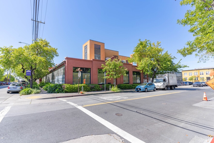 950 Parker St, Berkeley, CA for lease - Building Photo - Image 2 of 10