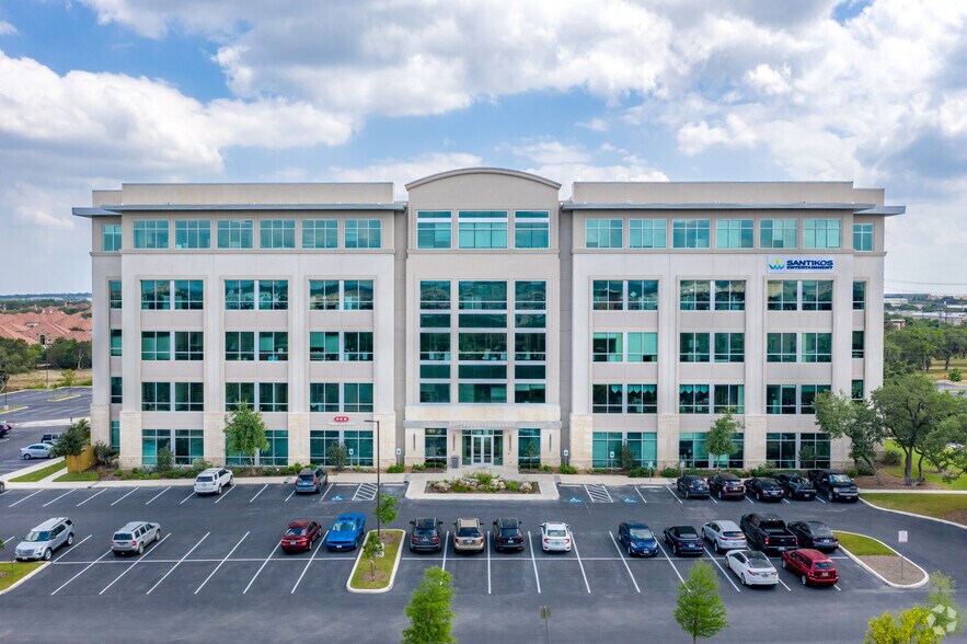 4630 N Loop 1604 W, San Antonio, TX for lease - Building Photo - Image 2 of 8