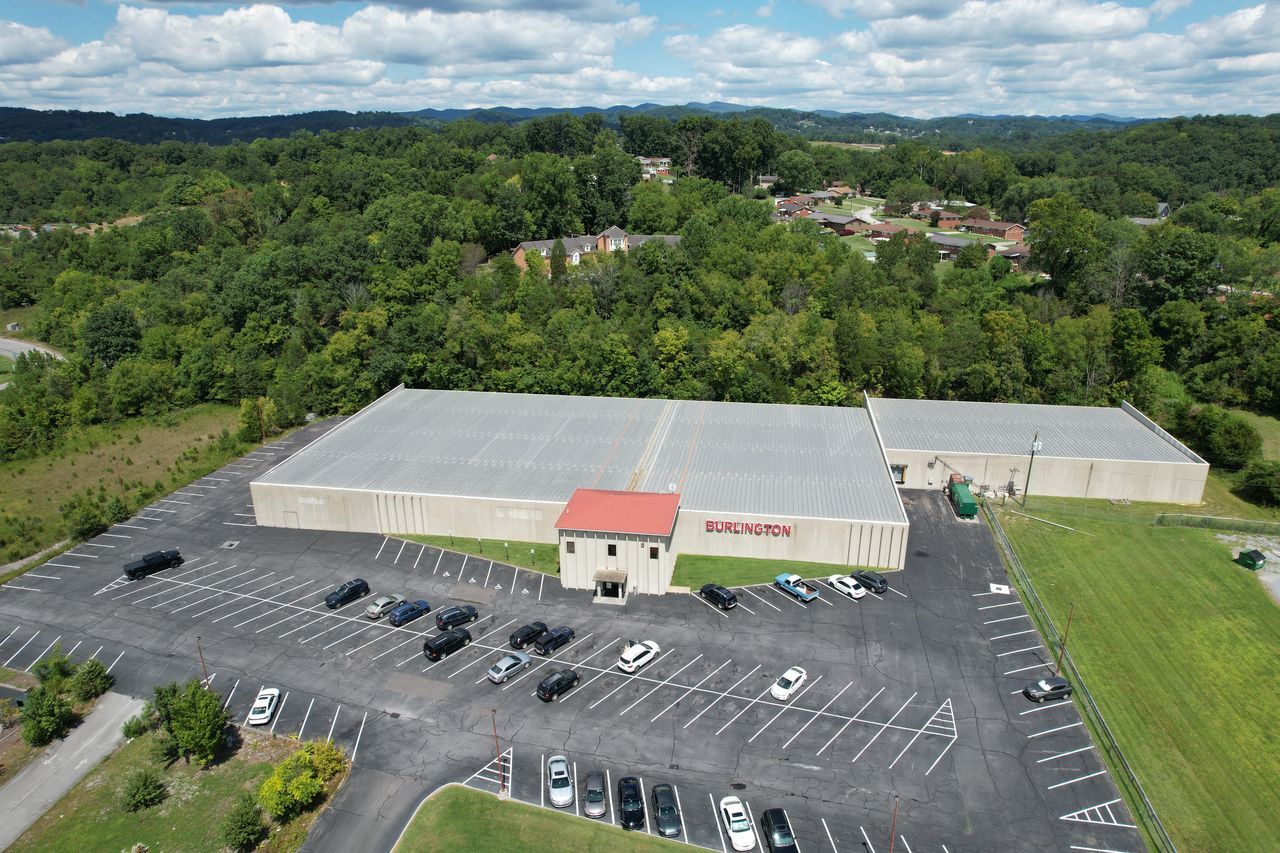 1116 E Stone Dr, Kingsport, TN à vendre Photo du bâtiment- Image 1 de 11