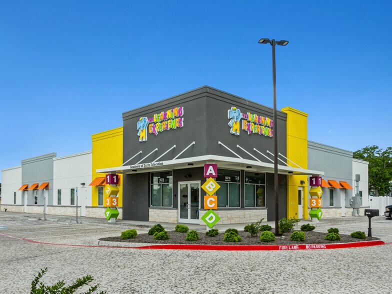 16216 Moonrock Dr, Houston, TX for sale - Building Photo - Image 2 of 6