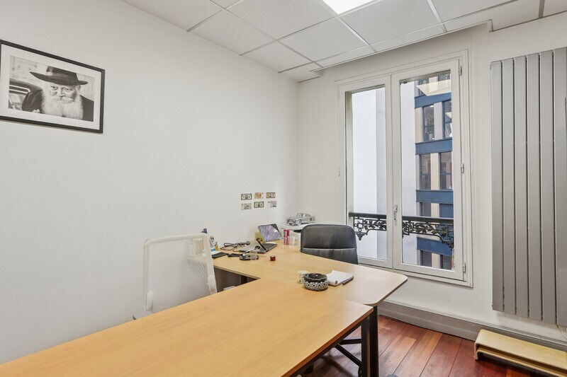 88 Avenue De Wagram, Paris for sale Interior Photo- Image 1 of 22