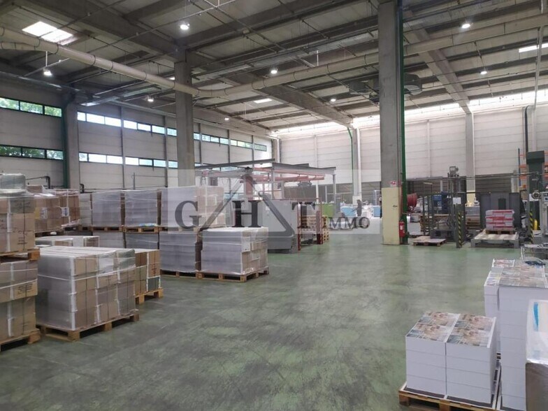 Industrial in Lognes for sale - Building Photo - Image 3 of 12