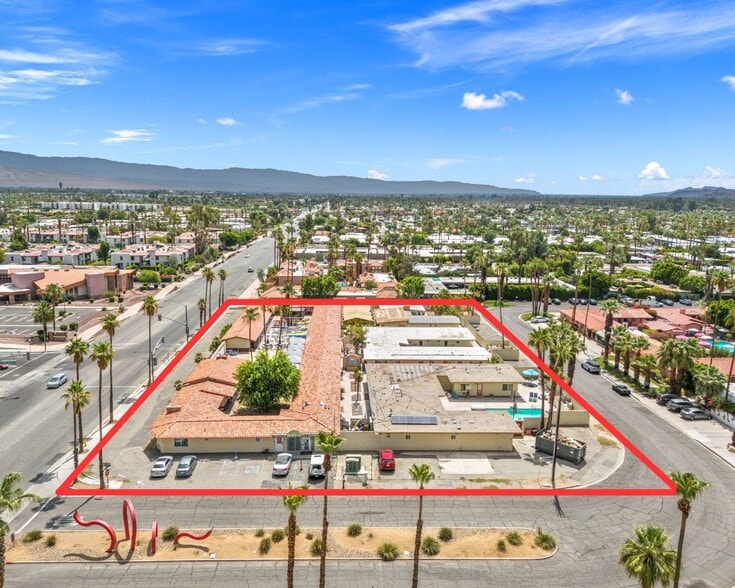 526 S Warm Sands Dr, Palm Springs, CA for sale - Building Photo - Image 3 of 65