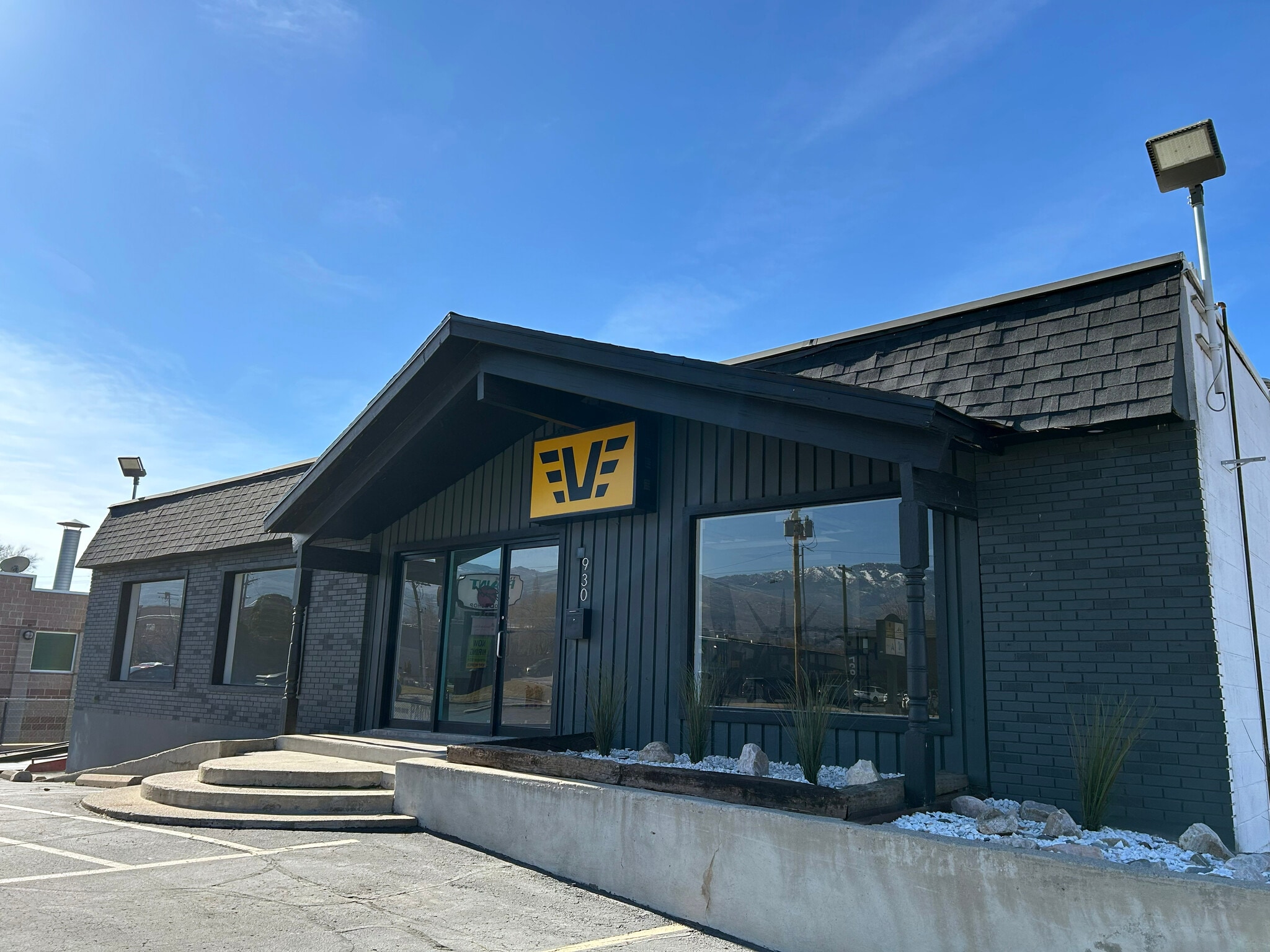 930 S 500 W, Bountiful, UT for lease Primary Photo- Image 1 of 3