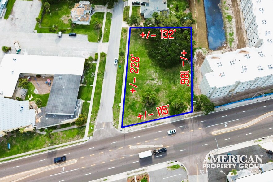 4698 Tamiami Trl, Sarasota, FL à louer - Aérien - Image 2 de 5