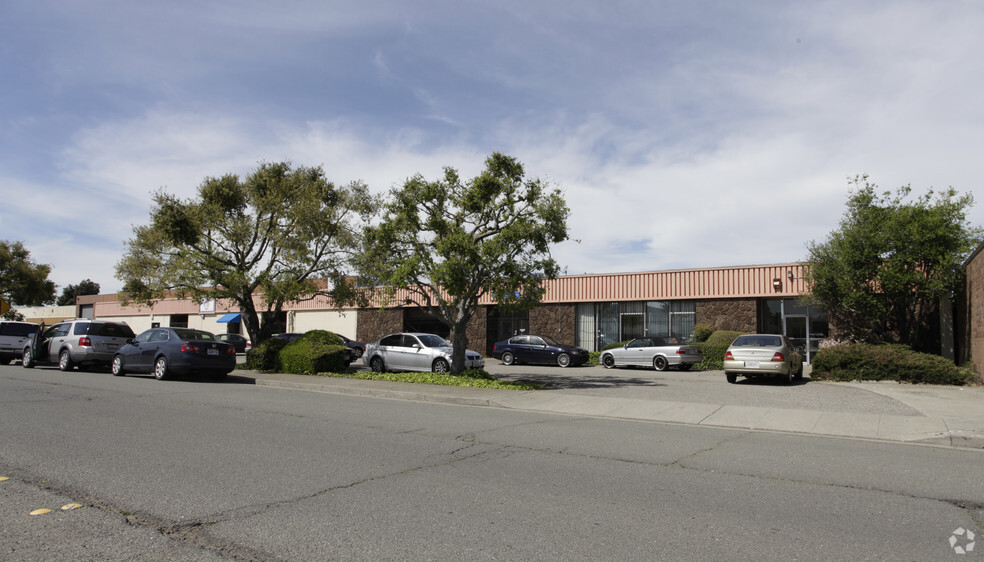 1063-1071 Hensley St, Richmond, CA for lease - Primary Photo - Image 1 of 7