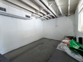 7815-7817 Melrose Ave, Los Angeles, CA for lease Interior Photo- Image 1 of 4